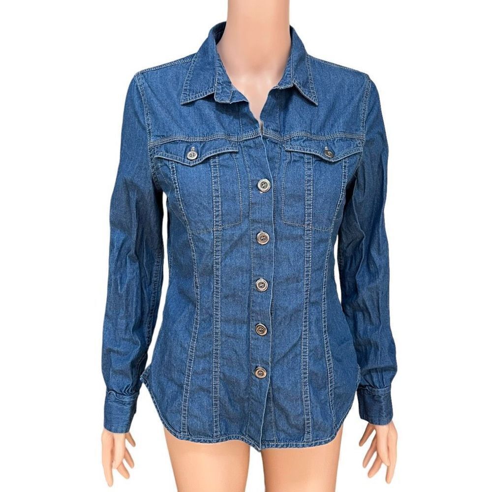 John & Jenn chambray button down shirt blouse size M 100% cotton